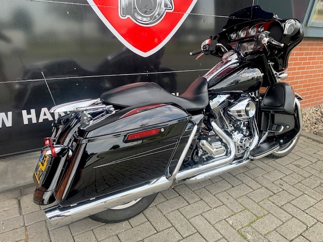 HARLEY-DAVIDSON - FLHXS STREETGLIDE FLHX M8