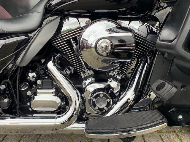 HARLEY-DAVIDSON - FLHTK Ultra Limited