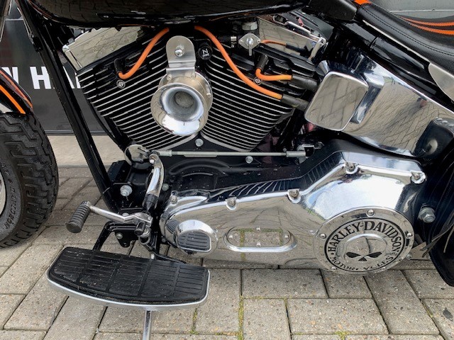 HARLEY-DAVIDSON - FLST FLSTC Softail FATBOY
