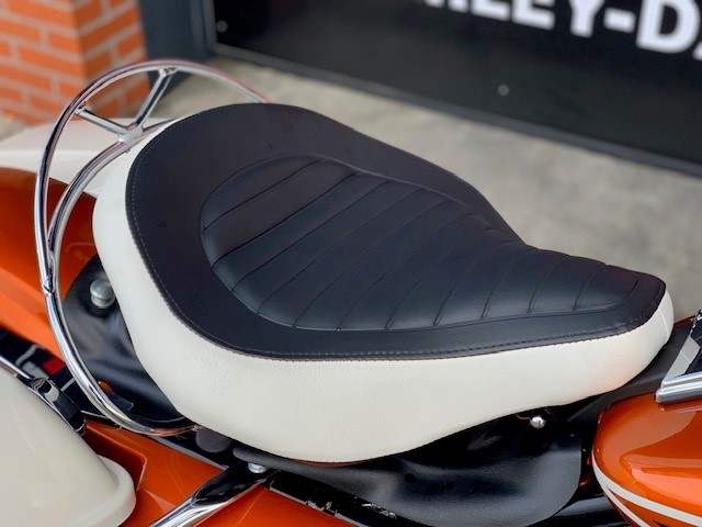 HARLEY-DAVIDSON - FLHR HIGHWAY KING ROADKING