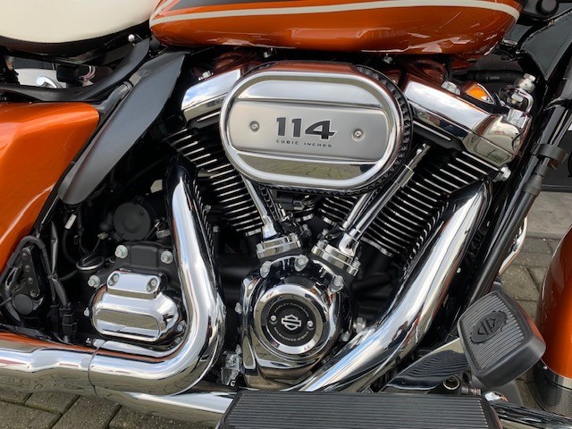 HARLEY-DAVIDSON - FLHR HIGHWAY KING ROADKING