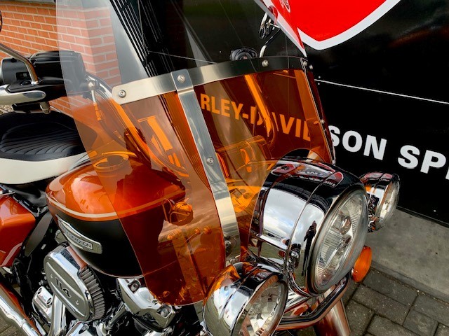 HARLEY-DAVIDSON - FLHR HIGHWAY KING ROADKING
