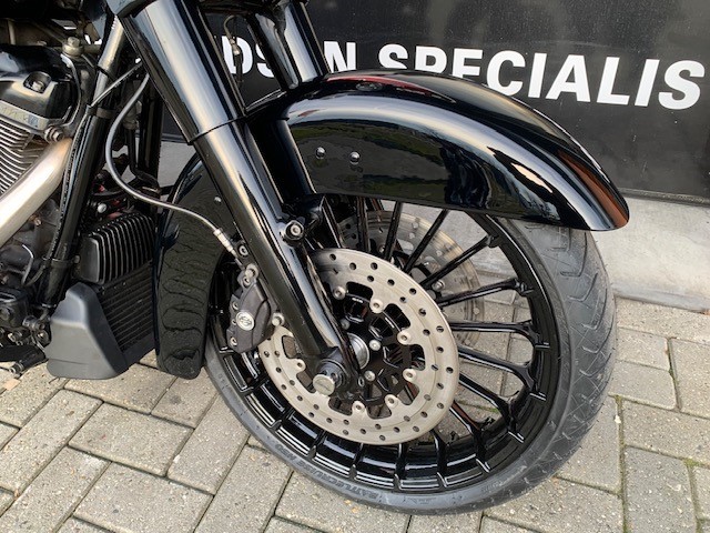 HARLEY-DAVIDSON - FLHX STREETGLIDE FLHXS ST UITV