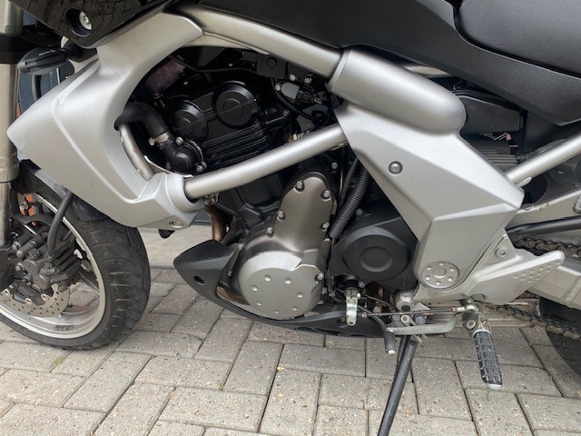 KAWASAKI - VERSYS 650