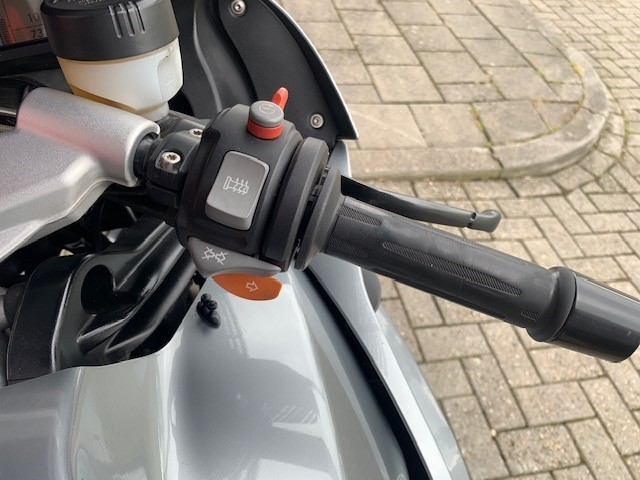 BMW - K1200S 1200