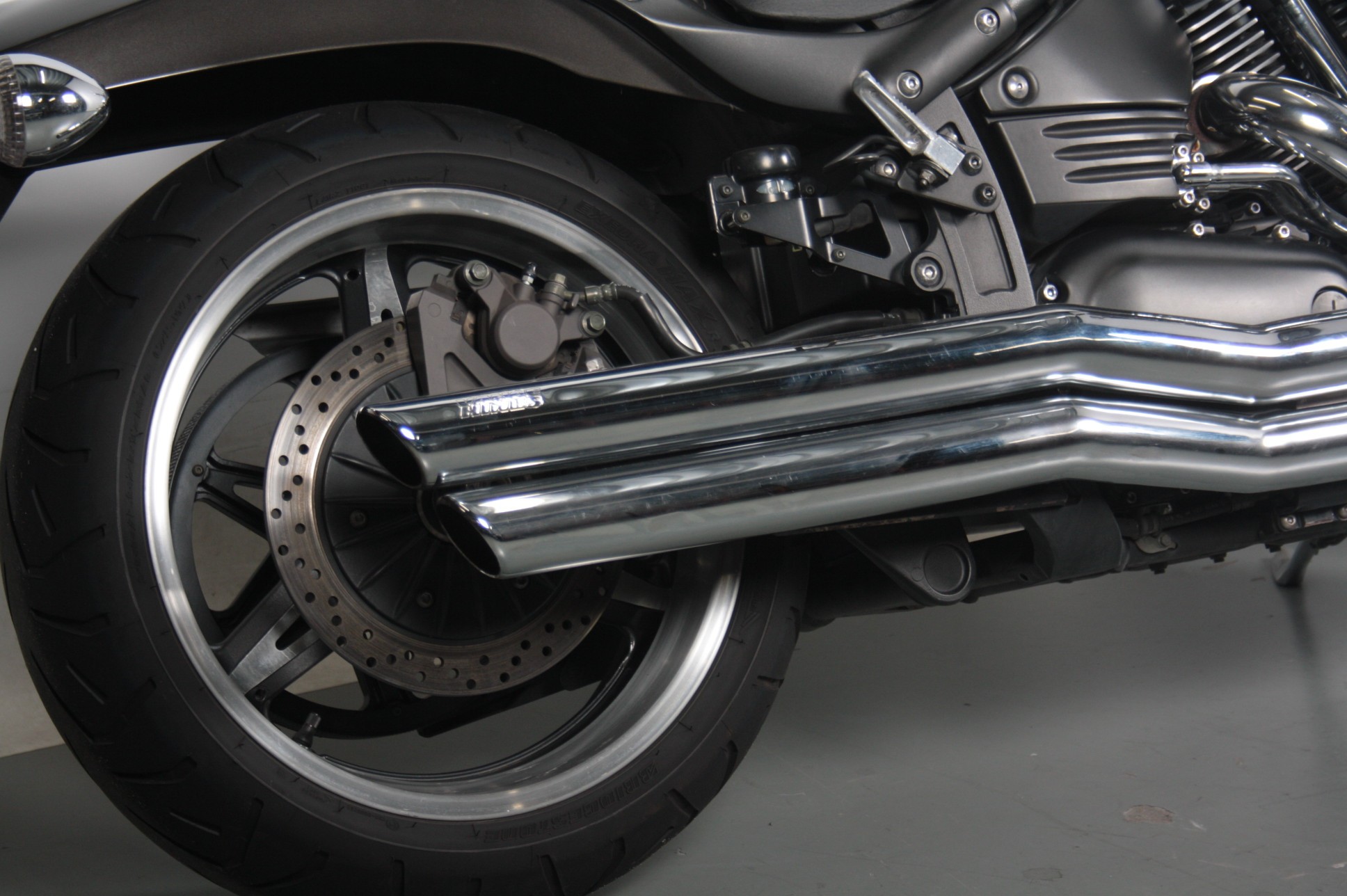 YAMAHA - XV 1700 ROADSTAR WARRIOR