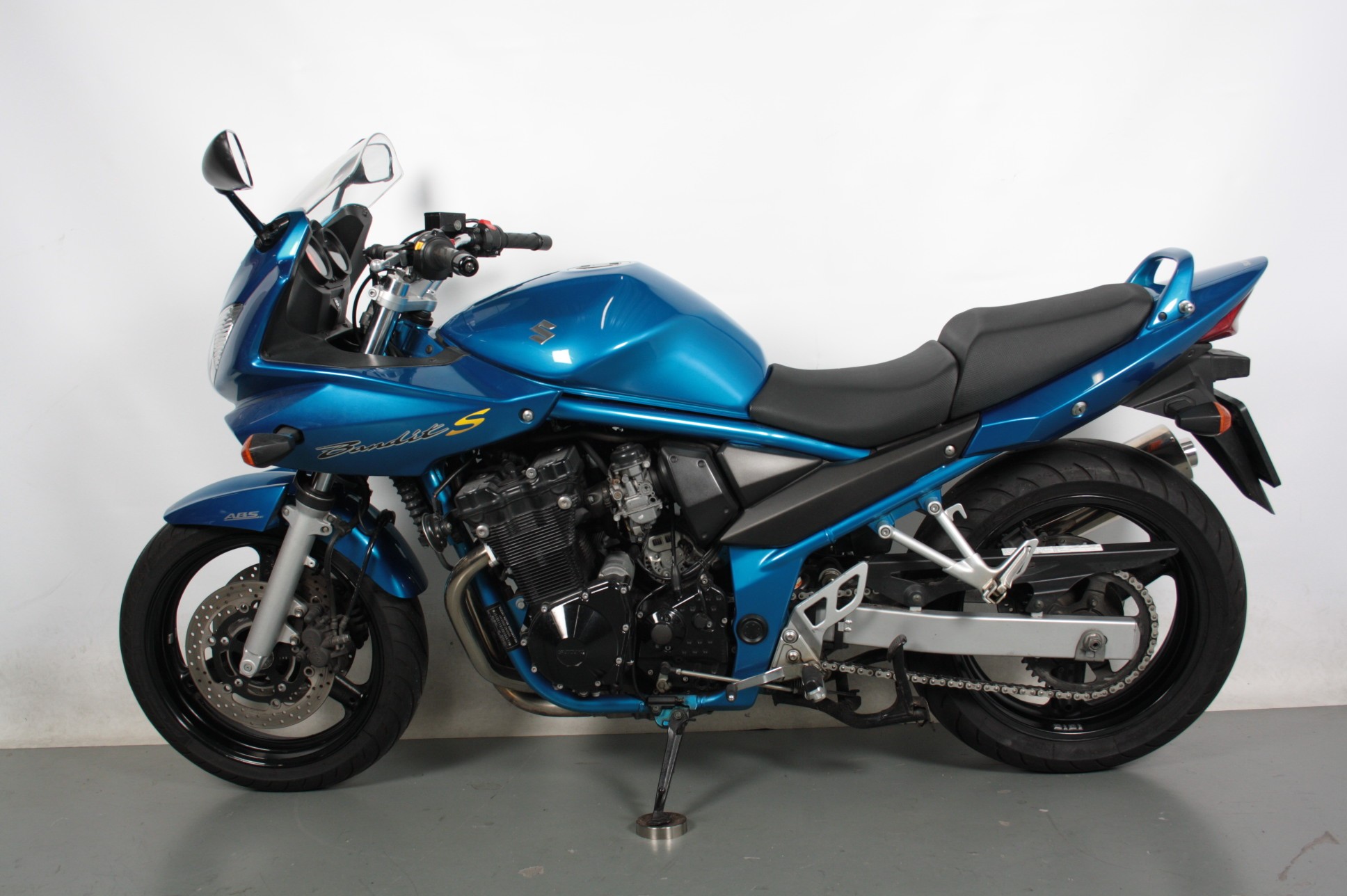 SUZUKI - GSF650SA