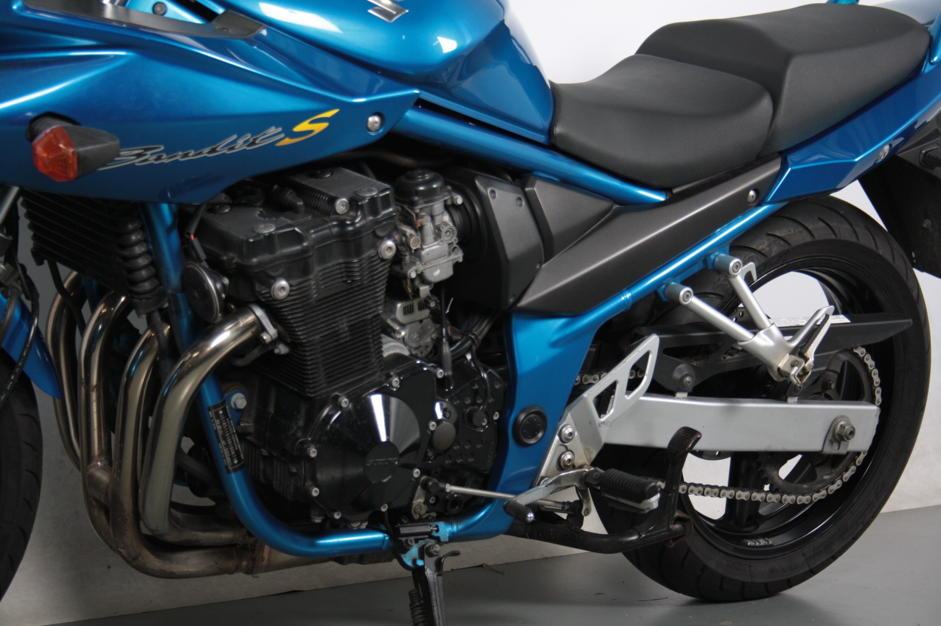 SUZUKI - GSF650SA