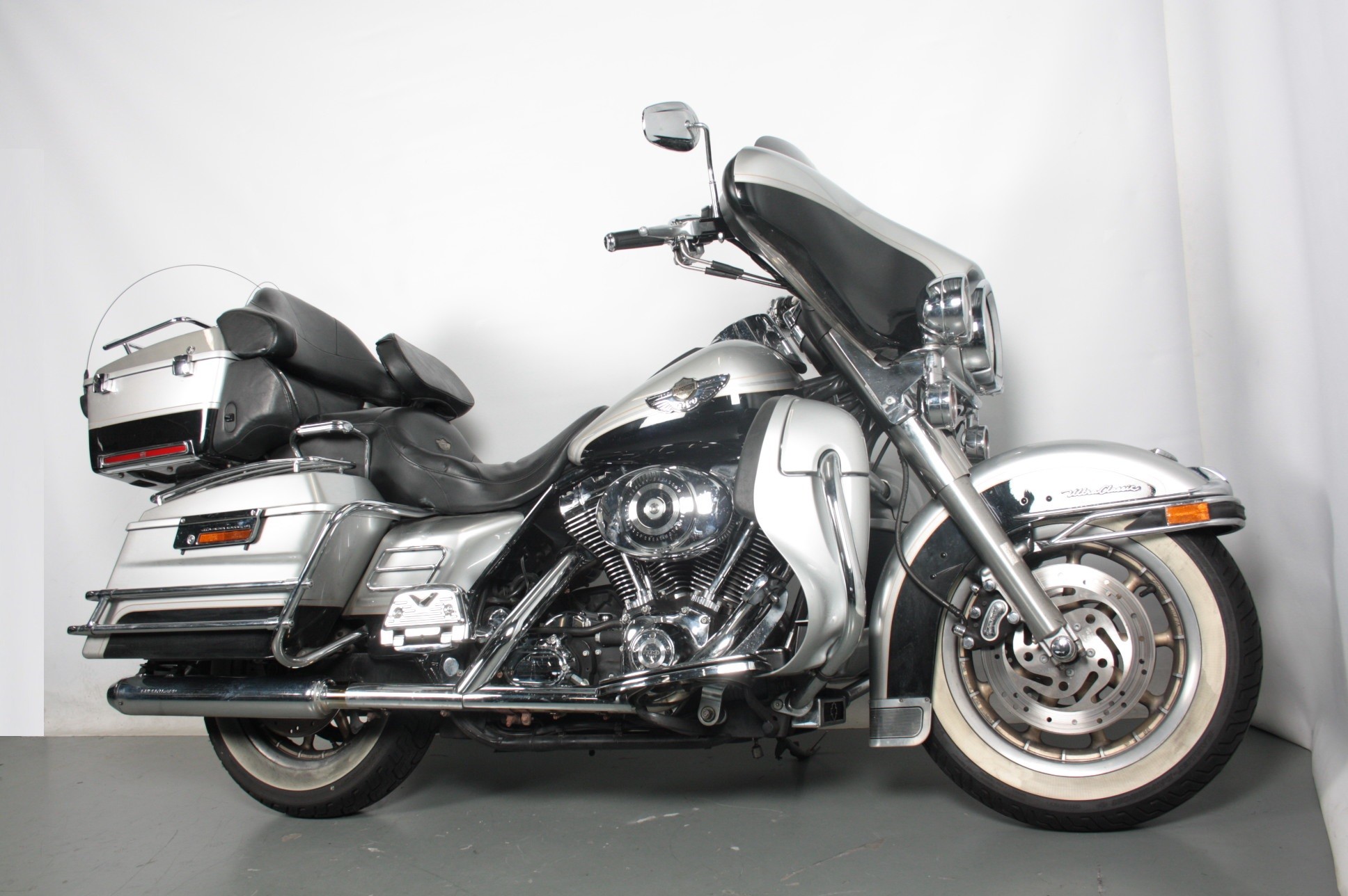 HARLEY-DAVIDSON - FLHTCUI