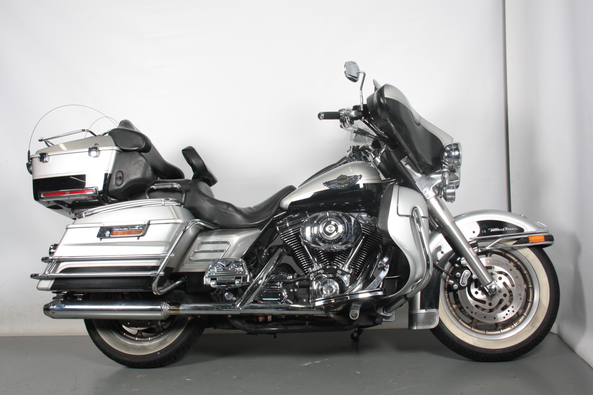 HARLEY-DAVIDSON - FLHTCUI