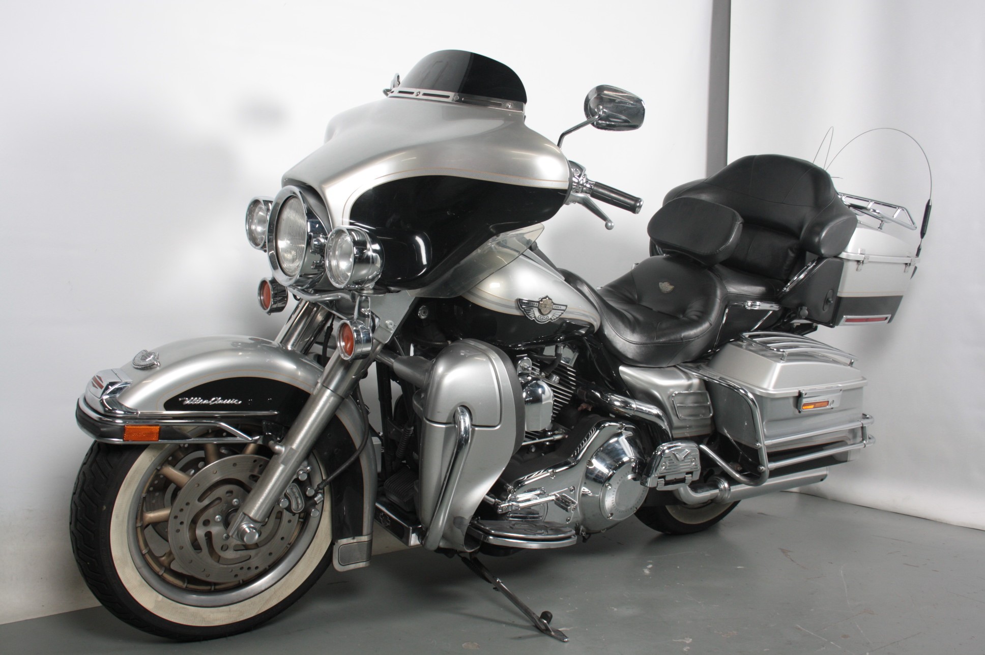 HARLEY-DAVIDSON - FLHTCUI