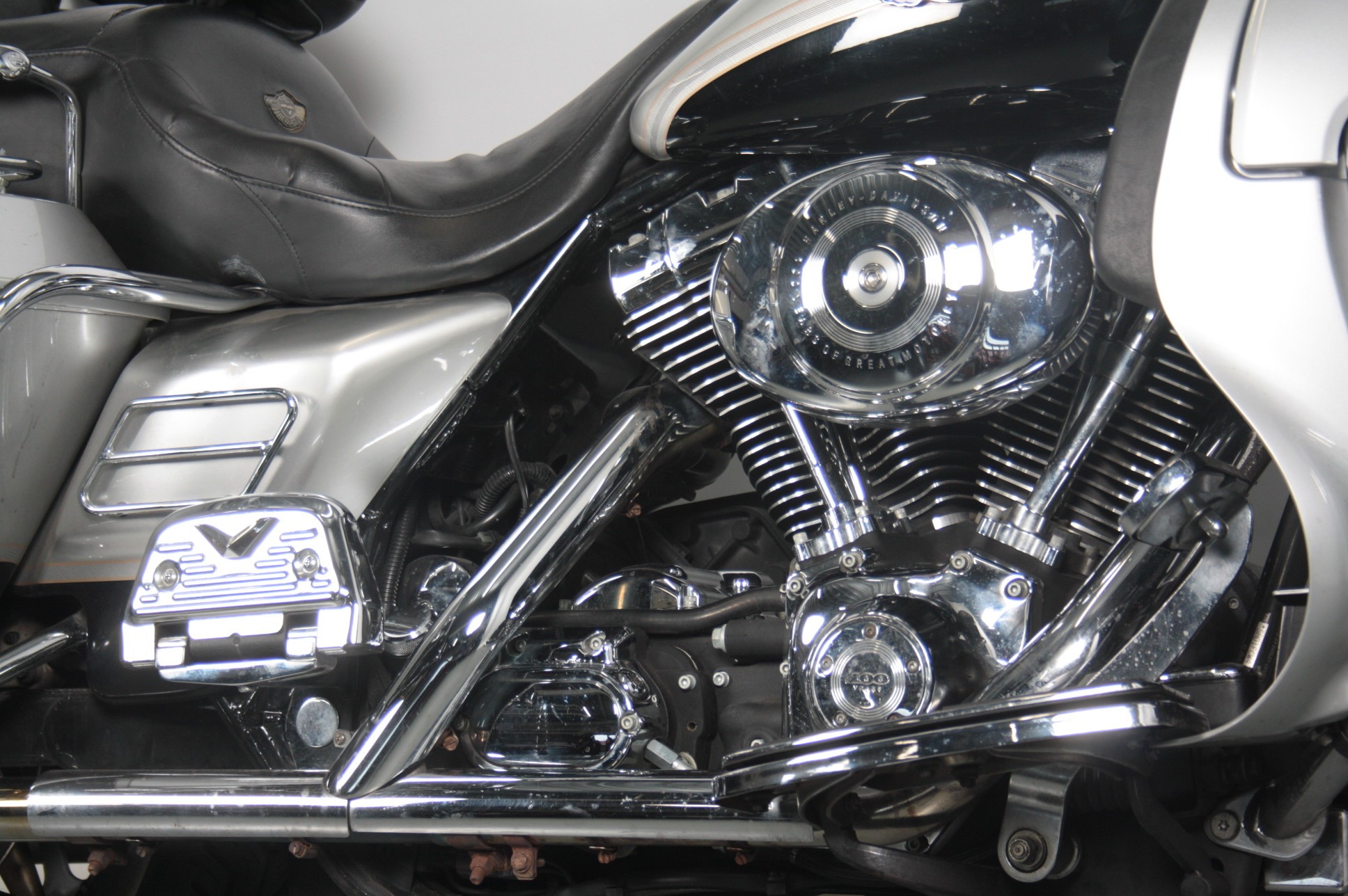 HARLEY-DAVIDSON - FLHTCUI