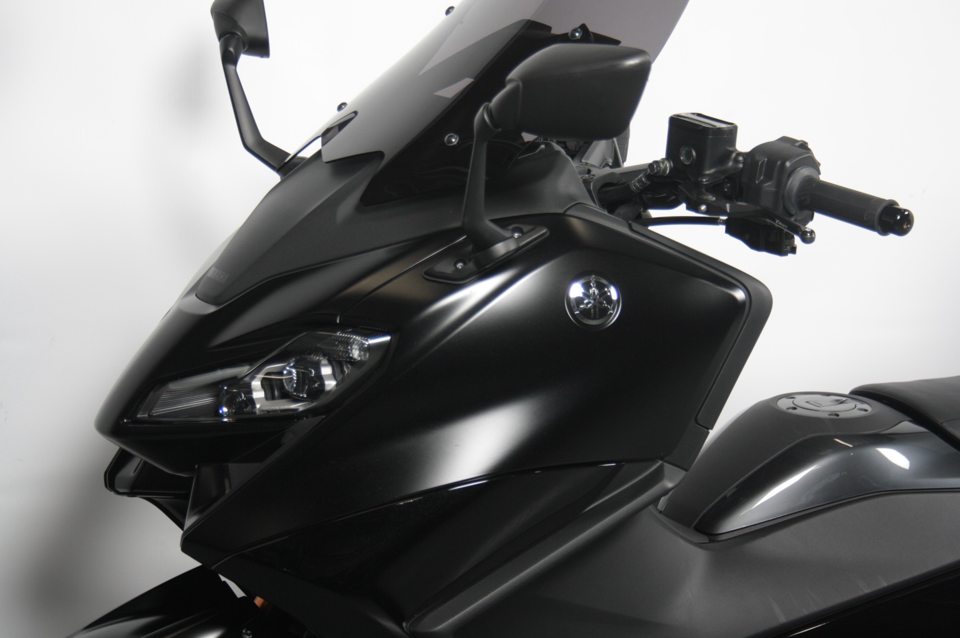 YAMAHA - TMAX Tech MAX