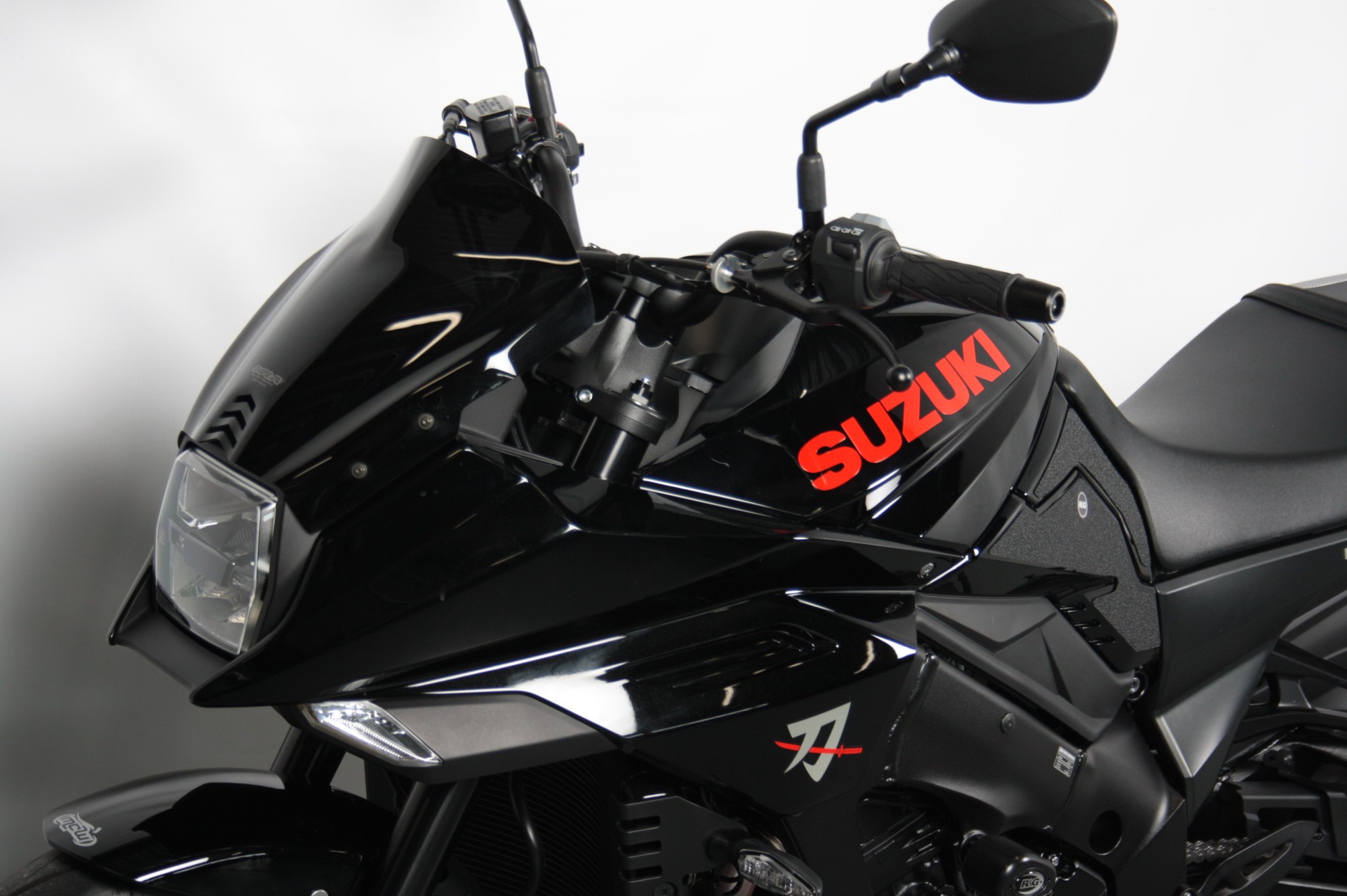 SUZUKI - GSX-S1000S