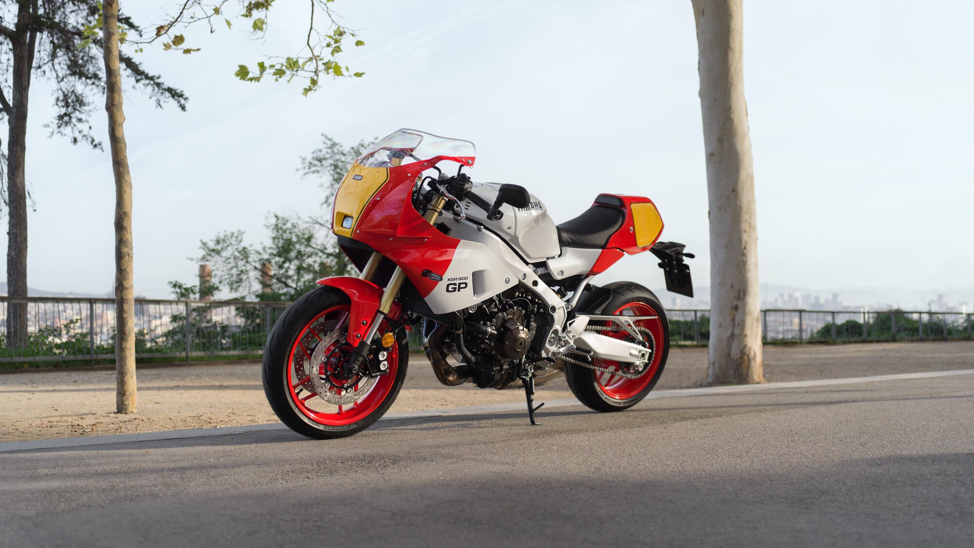 YAMAHA - XSR900 GP