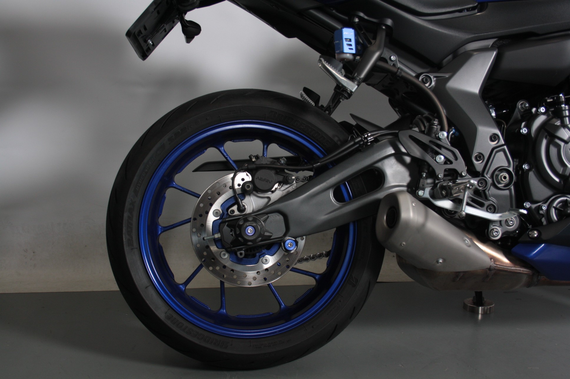 YAMAHA - R7
