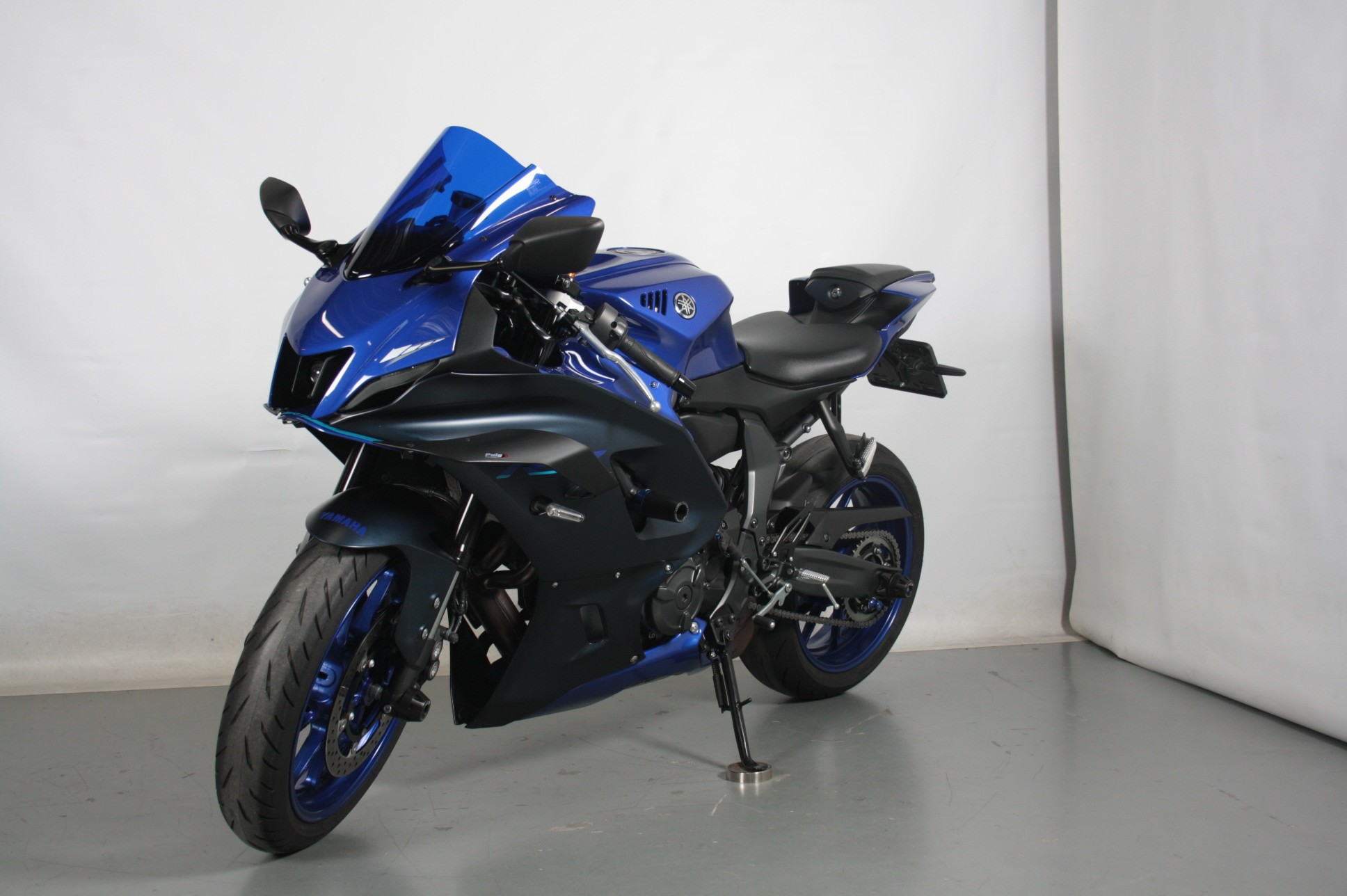 YAMAHA - R7