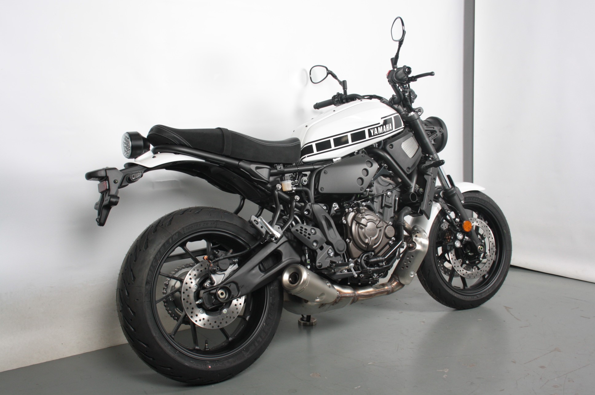 YAMAHA - XSR700