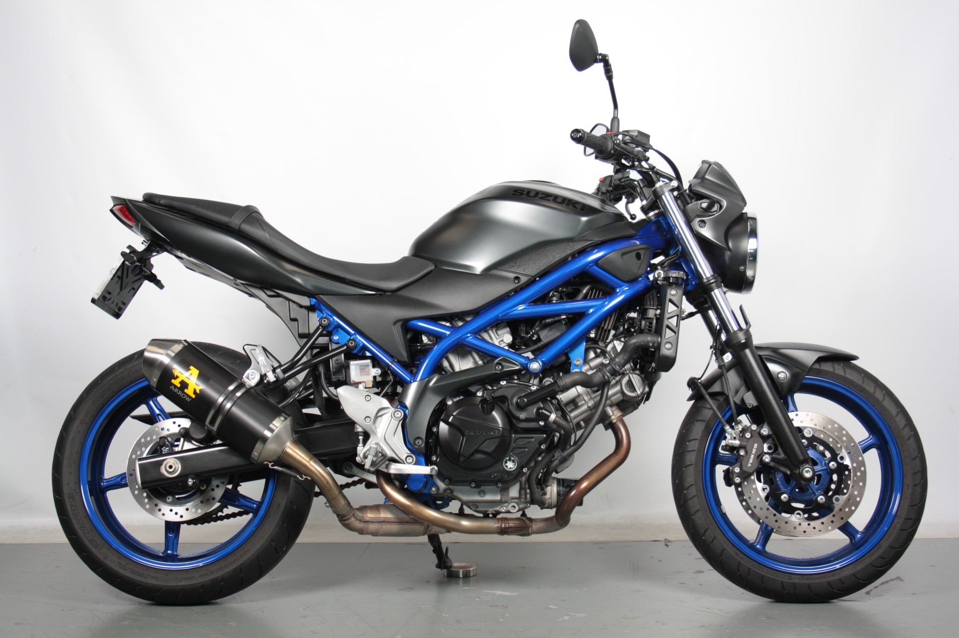 SUZUKI - SV650 Suzuki SV650 2024