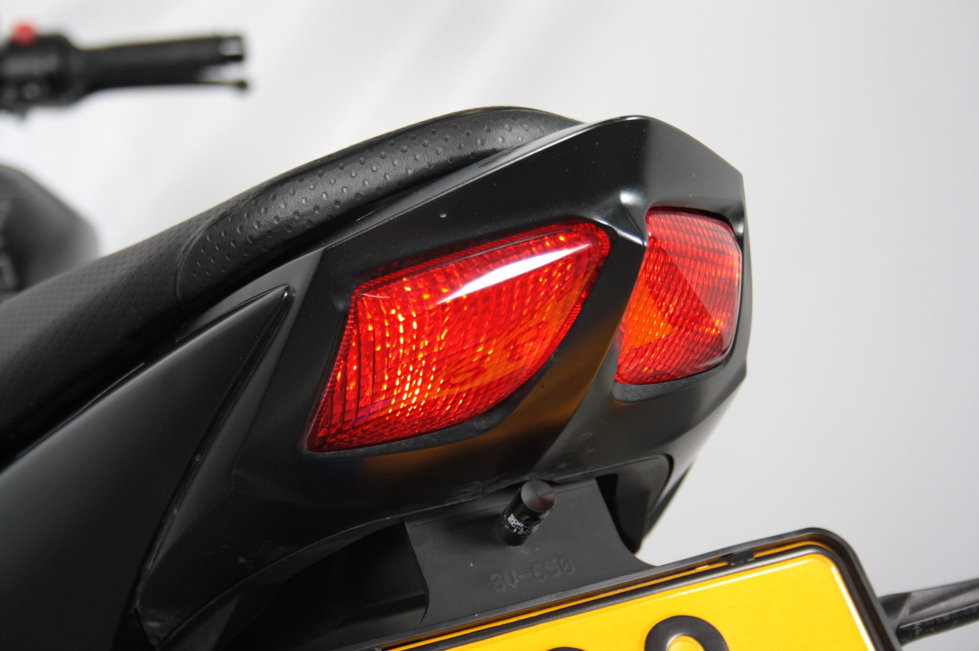 SUZUKI - SV650 Suzuki SV650 2024