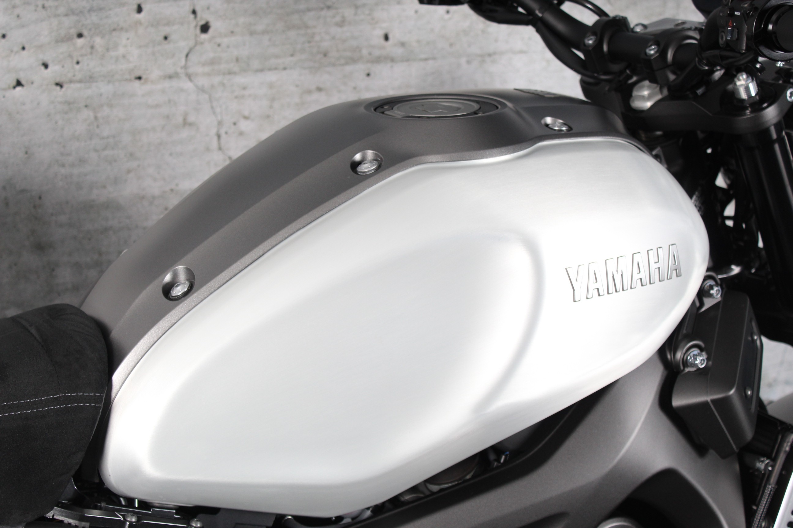 YAMAHA XSR 900 ABS Akrapovic