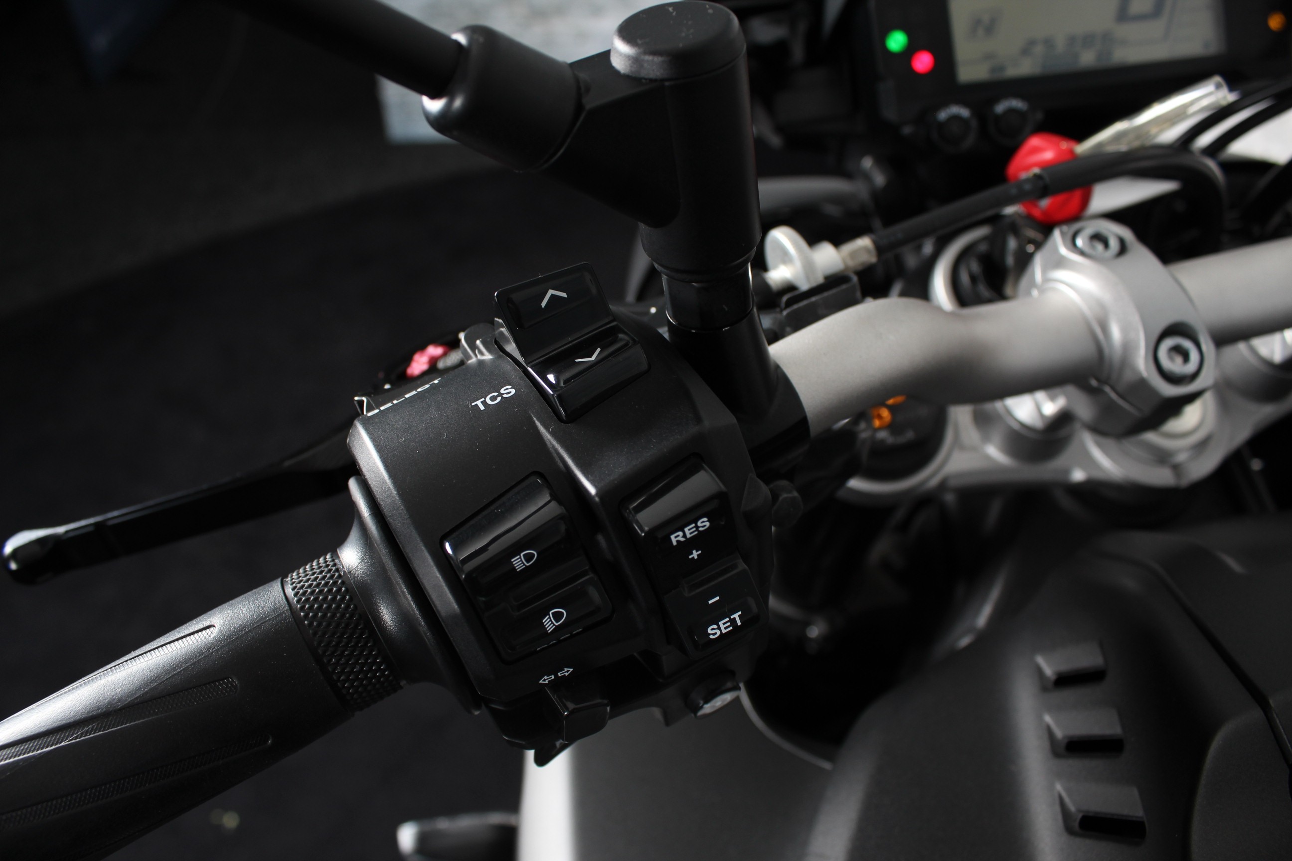 YAMAHA MT 10 ABS