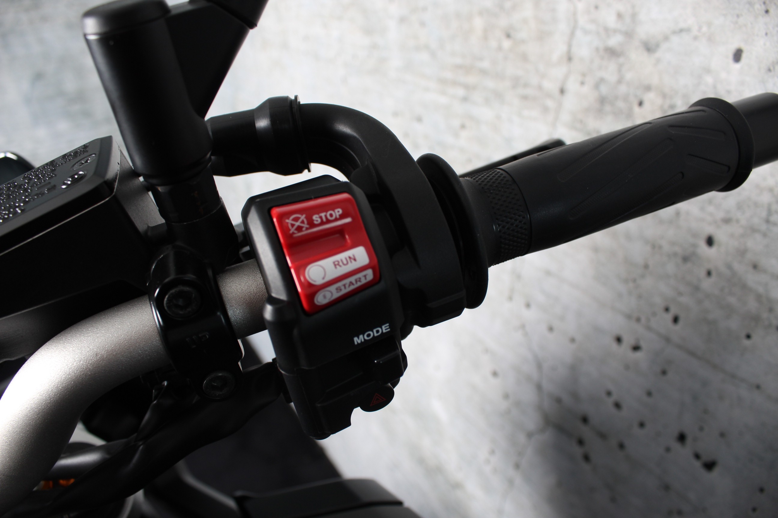 YAMAHA MT 10 ABS