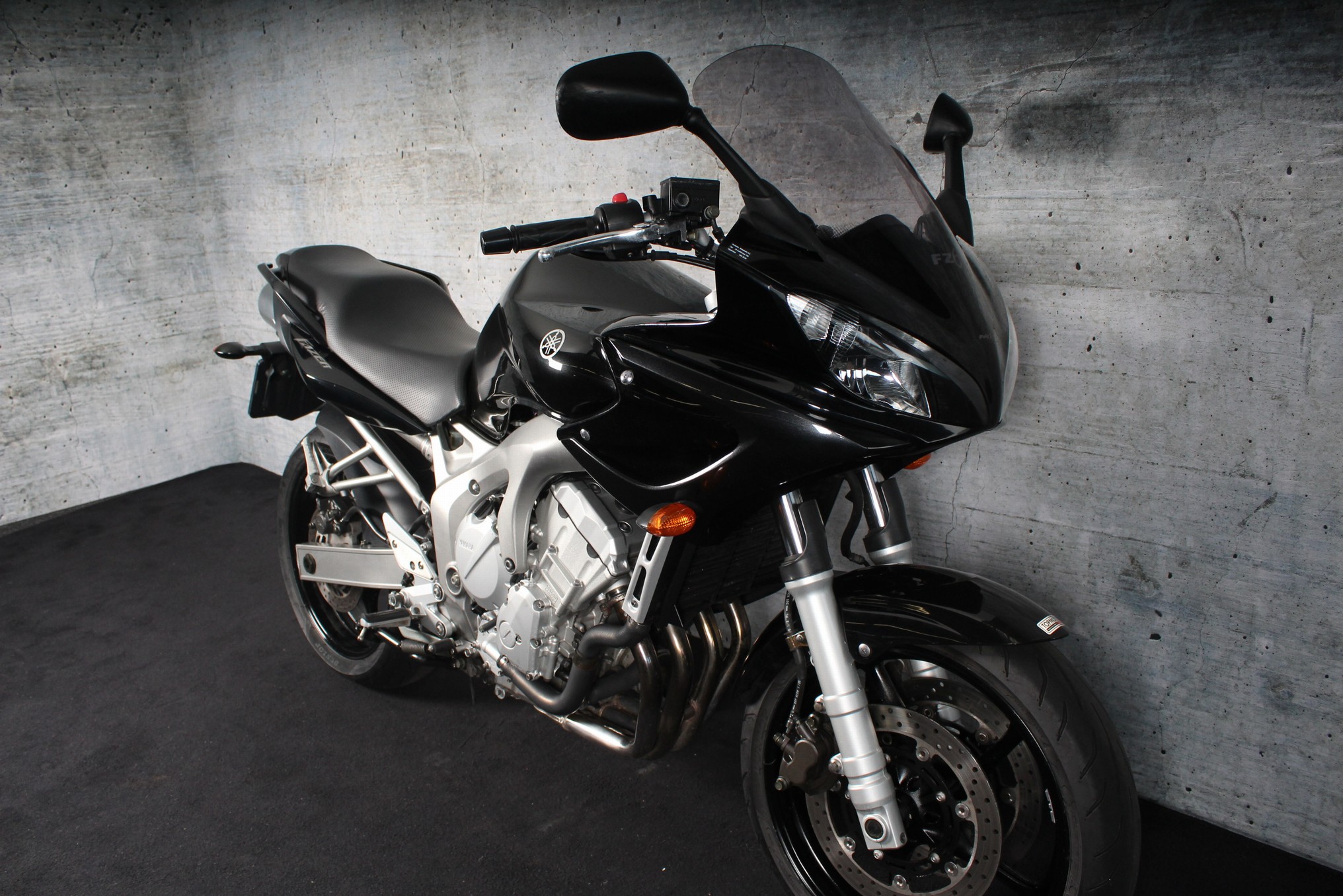 YAMAHA FZ 6 Fazer