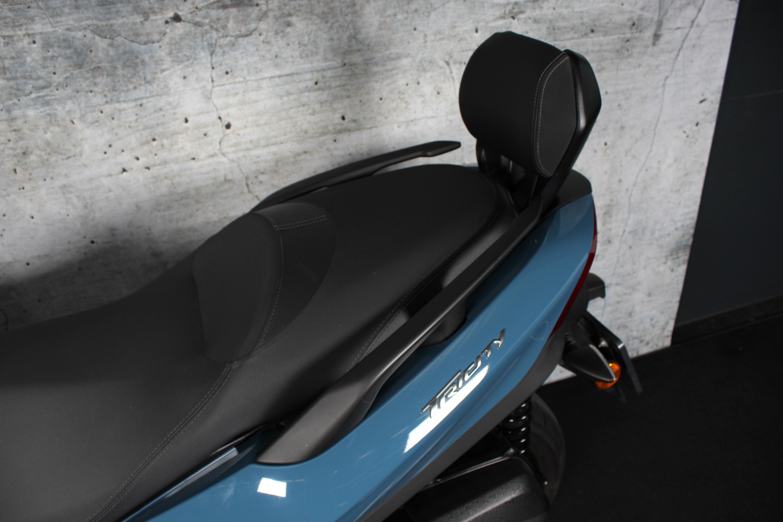 YAMAHA - TriCity 300