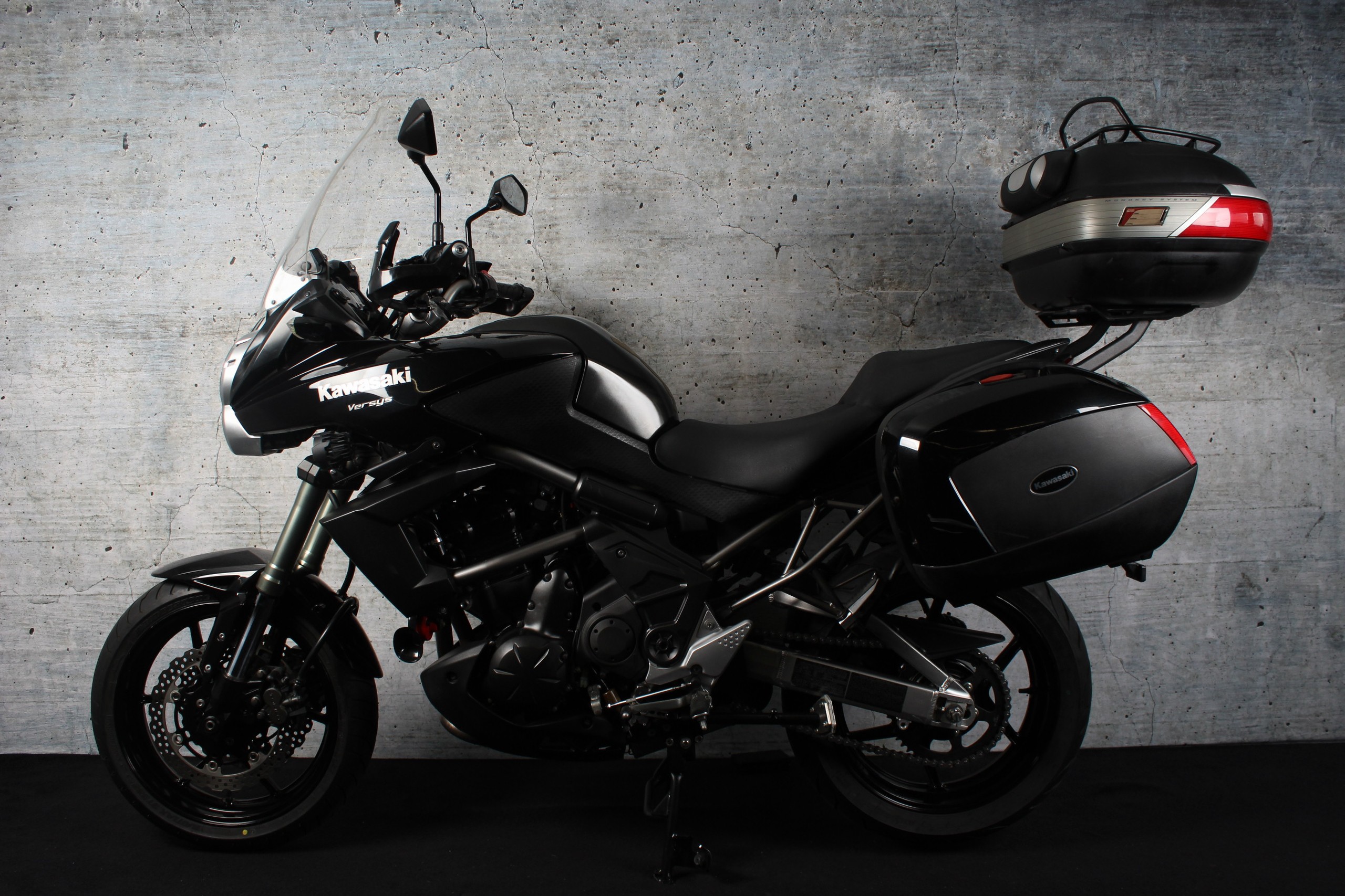 KAWASAKI Versys 650 ABS LeoVince - koff