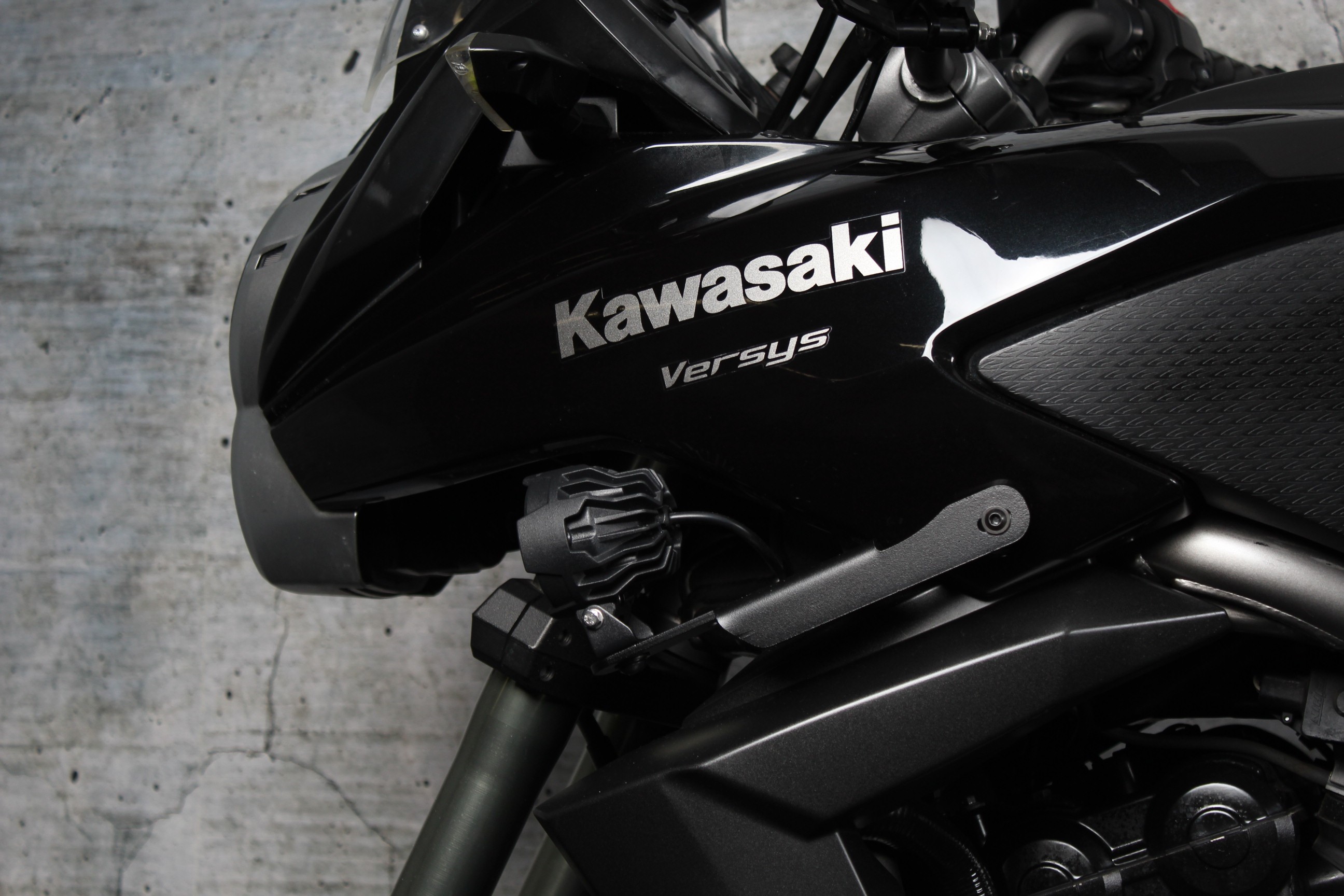 KAWASAKI Versys 650 ABS LeoVince - koff