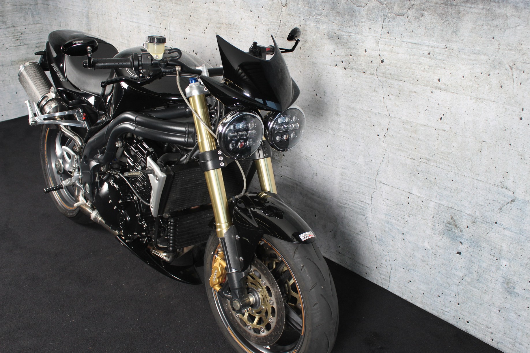 TRIUMPH Speed Triple 1050