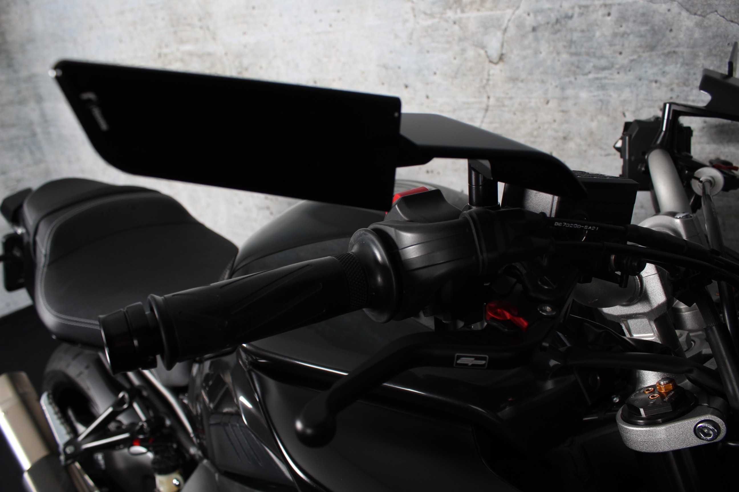 YAMAHA MT 10 ABS Akrapovic