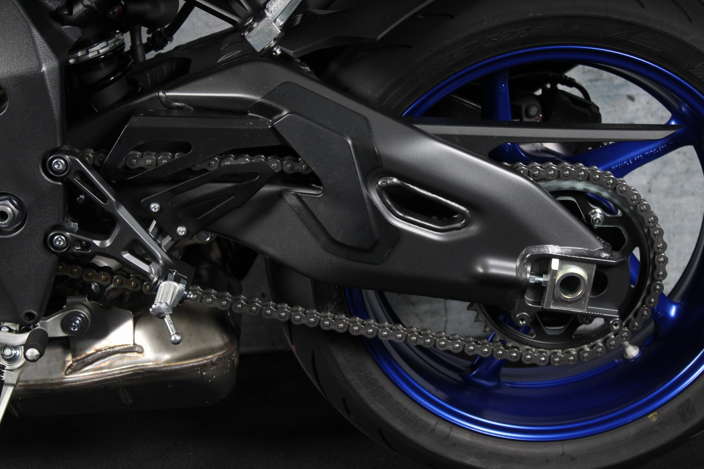 YAMAHA MT 10 ABS Akrapovic
