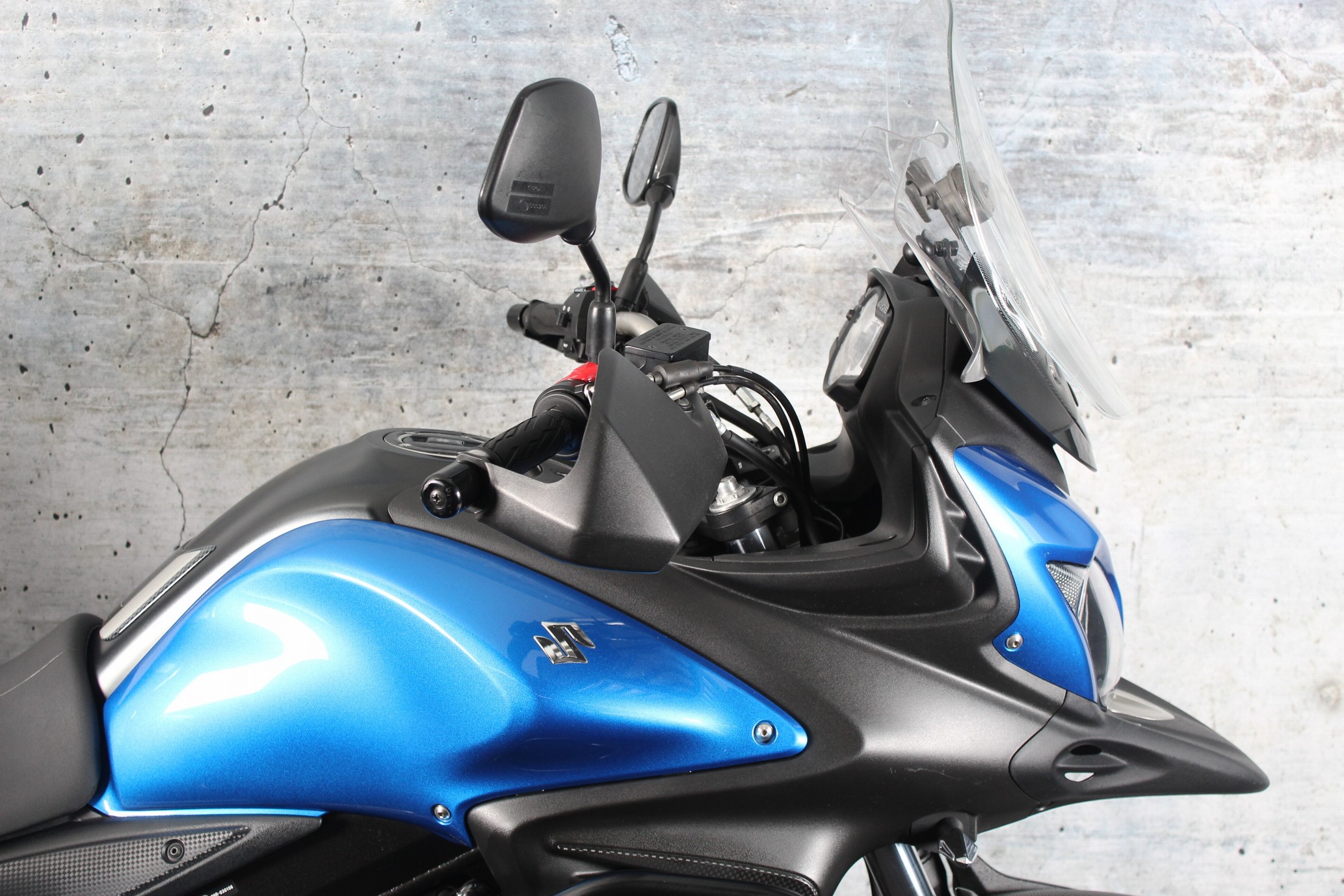 SUZUKI V-Strom DL 650 XTA