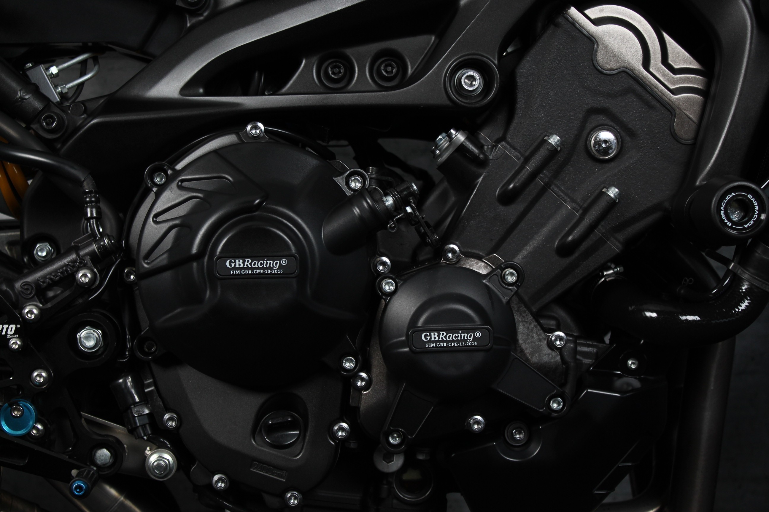 YAMAHA MT 09 SP ABS Akrapovic - rem-