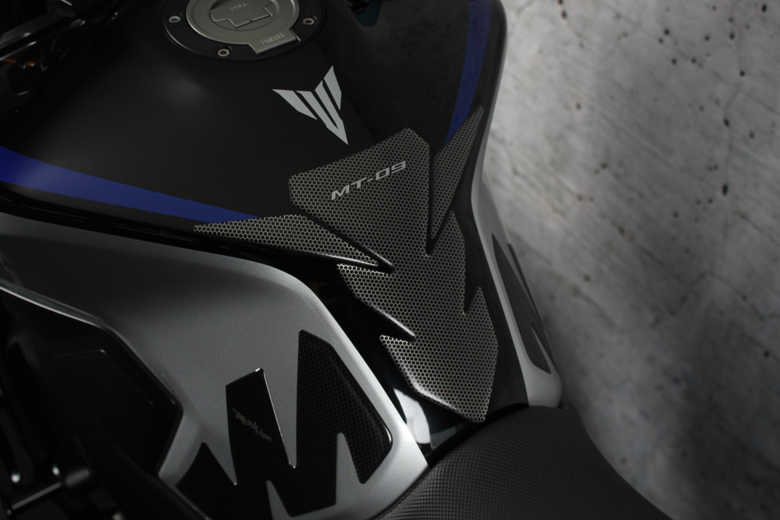 YAMAHA MT 09 SP ABS Akrapovic - rem-