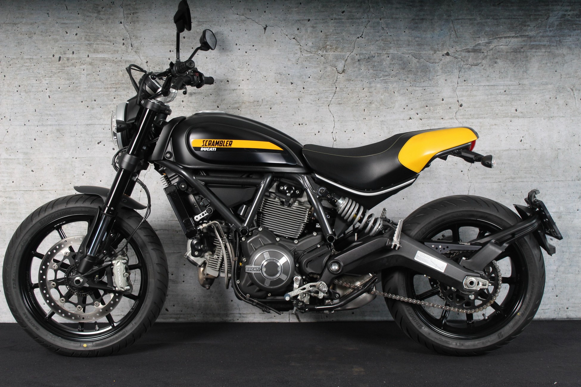 DUCATI Scrambler Full Throttle Termig