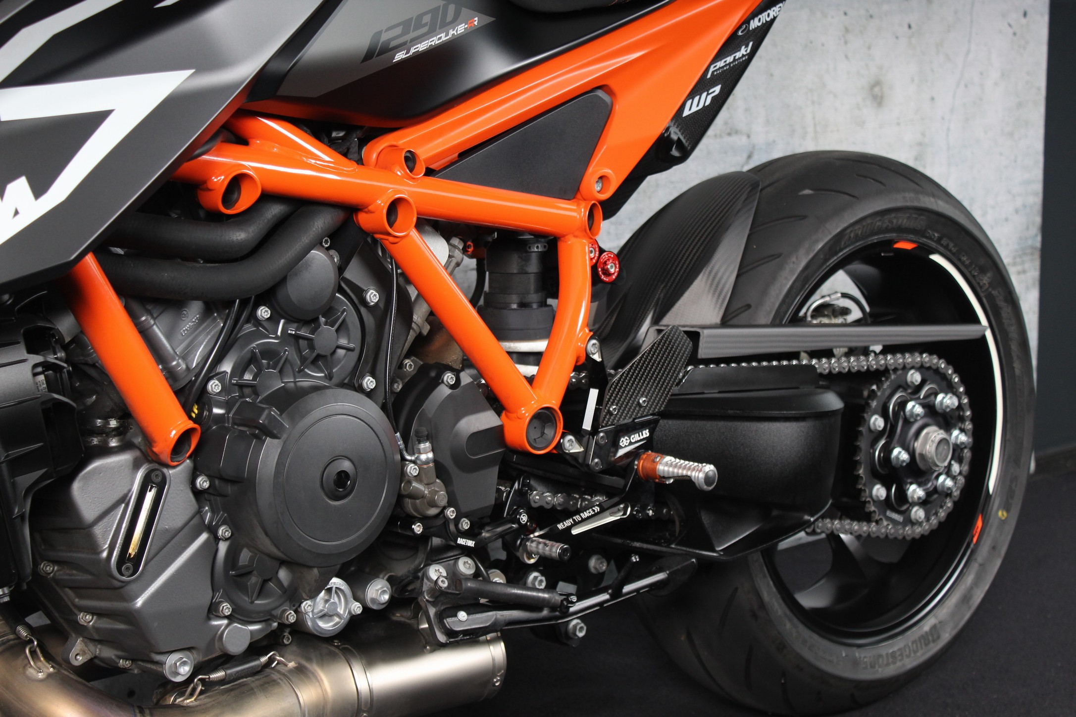 KTM 1290 Super Duke RR Full Akrapo