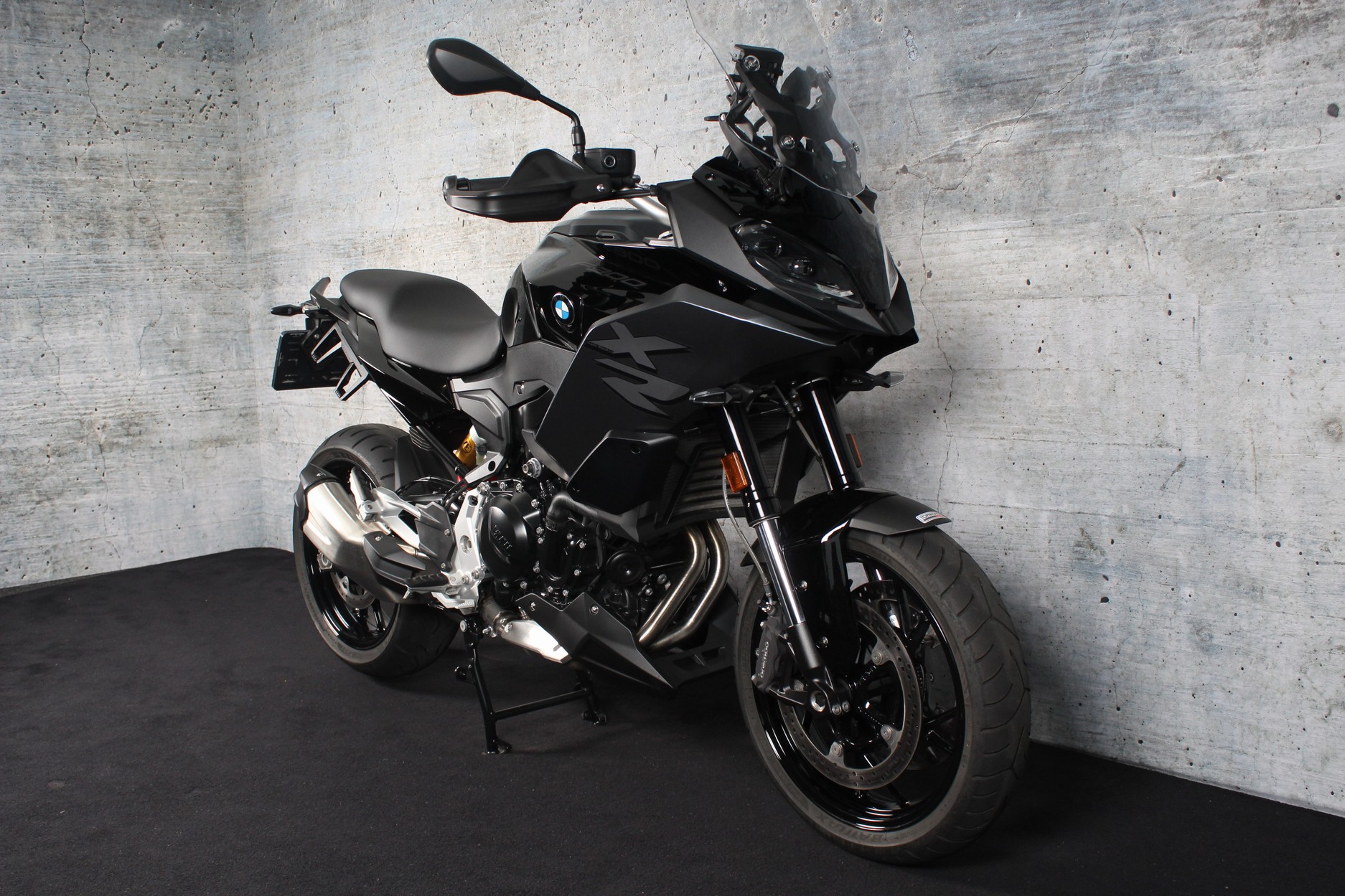 BMW F 900 XR