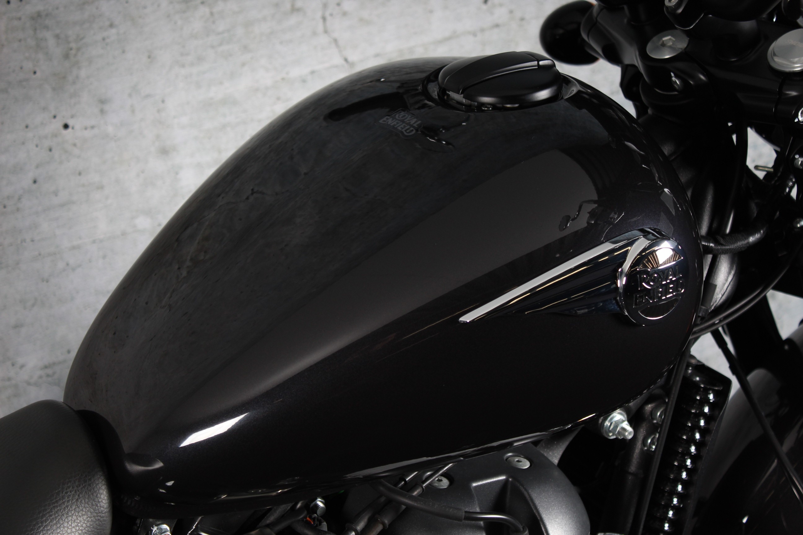 ROYAL-ENFIELD Super Meteor 650