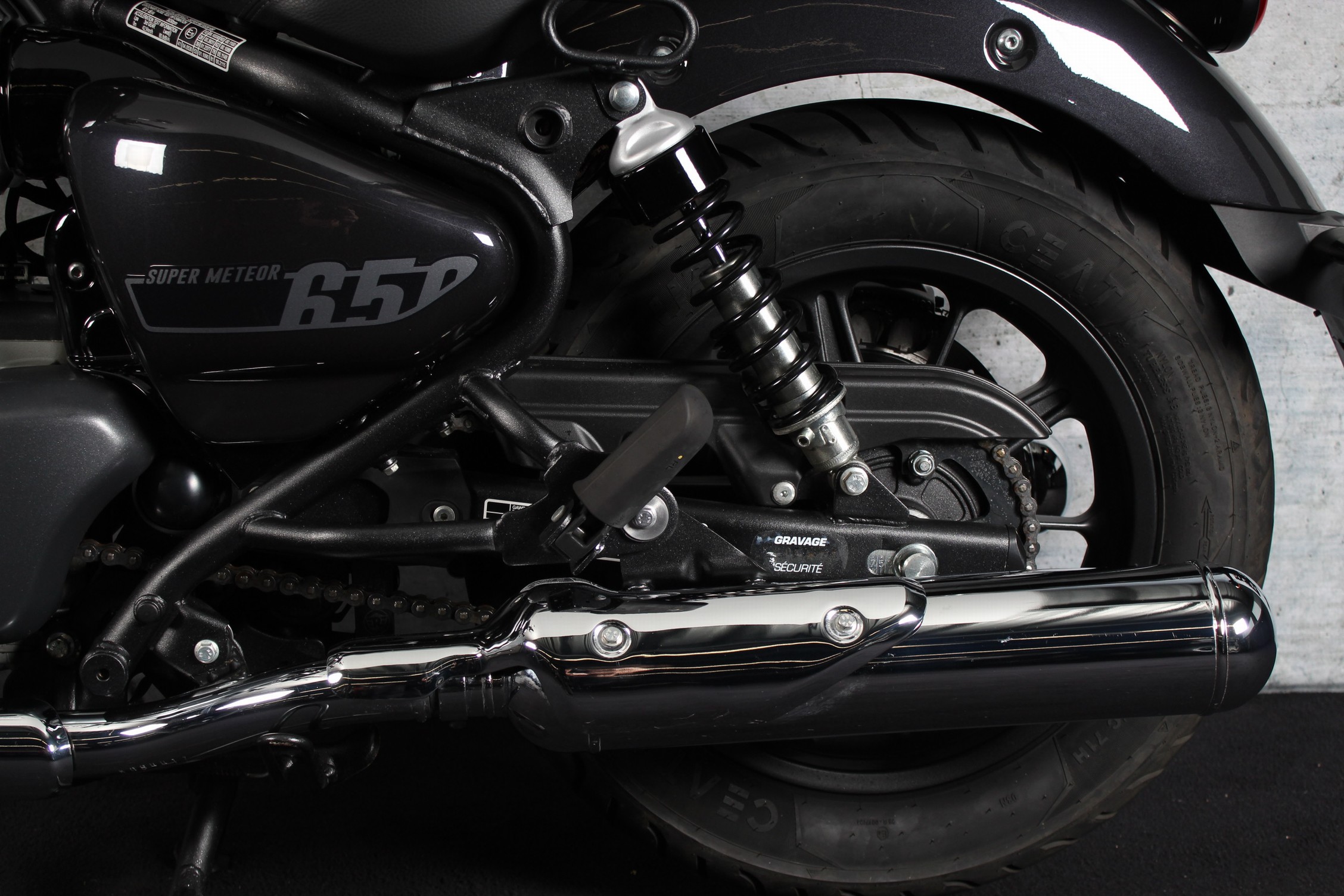 ROYAL-ENFIELD Super Meteor 650