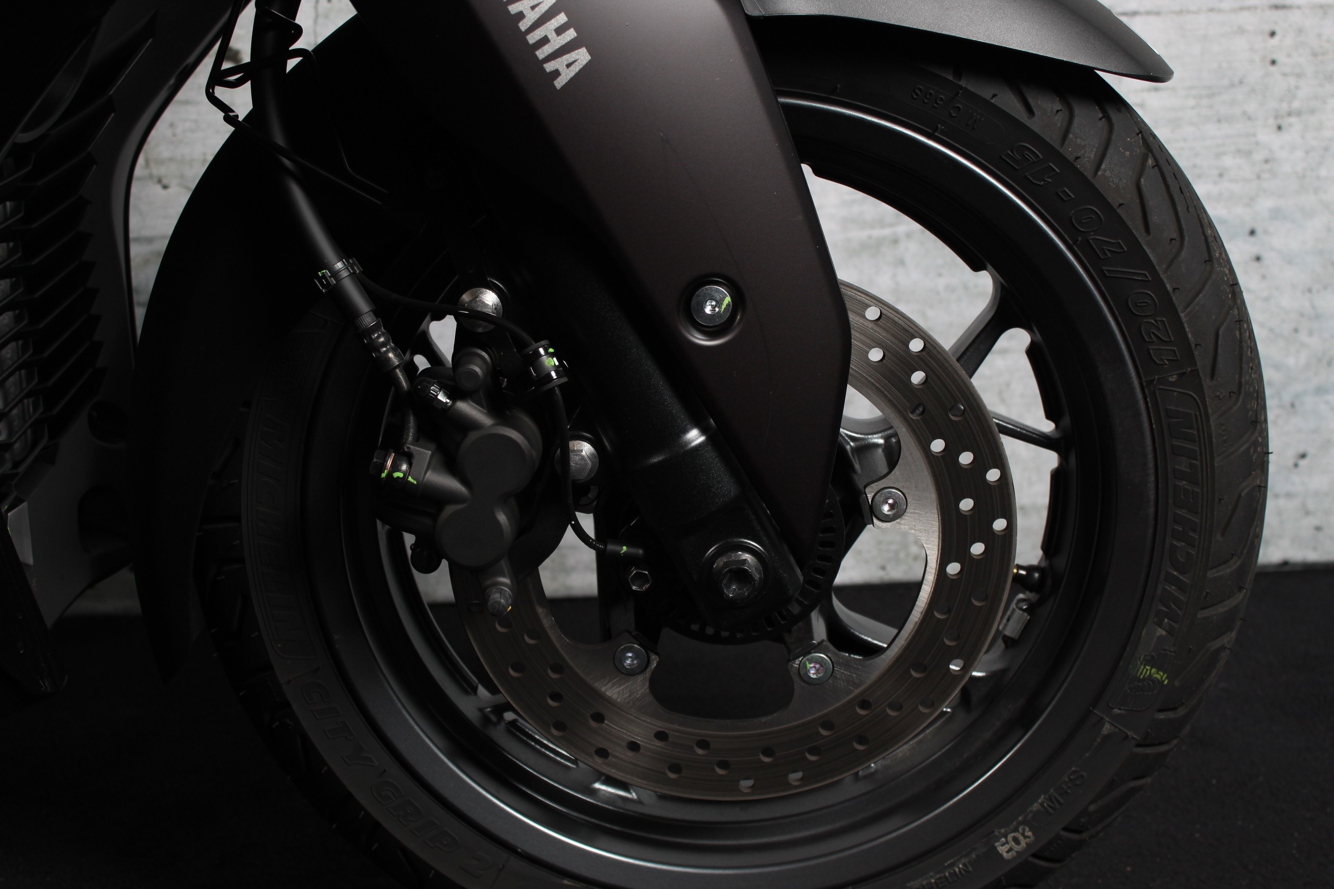 YAMAHA XMax 300 Tech Max + ABS BTW-mo