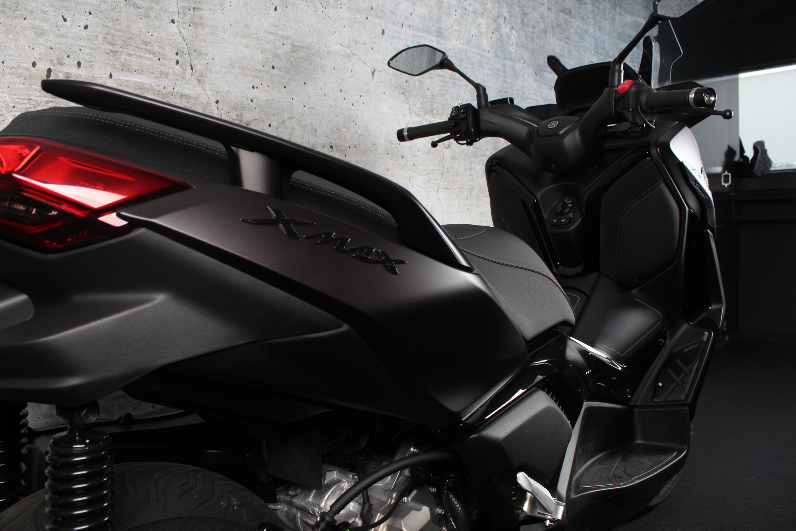 YAMAHA XMax 300 Tech Max + ABS BTW-mo