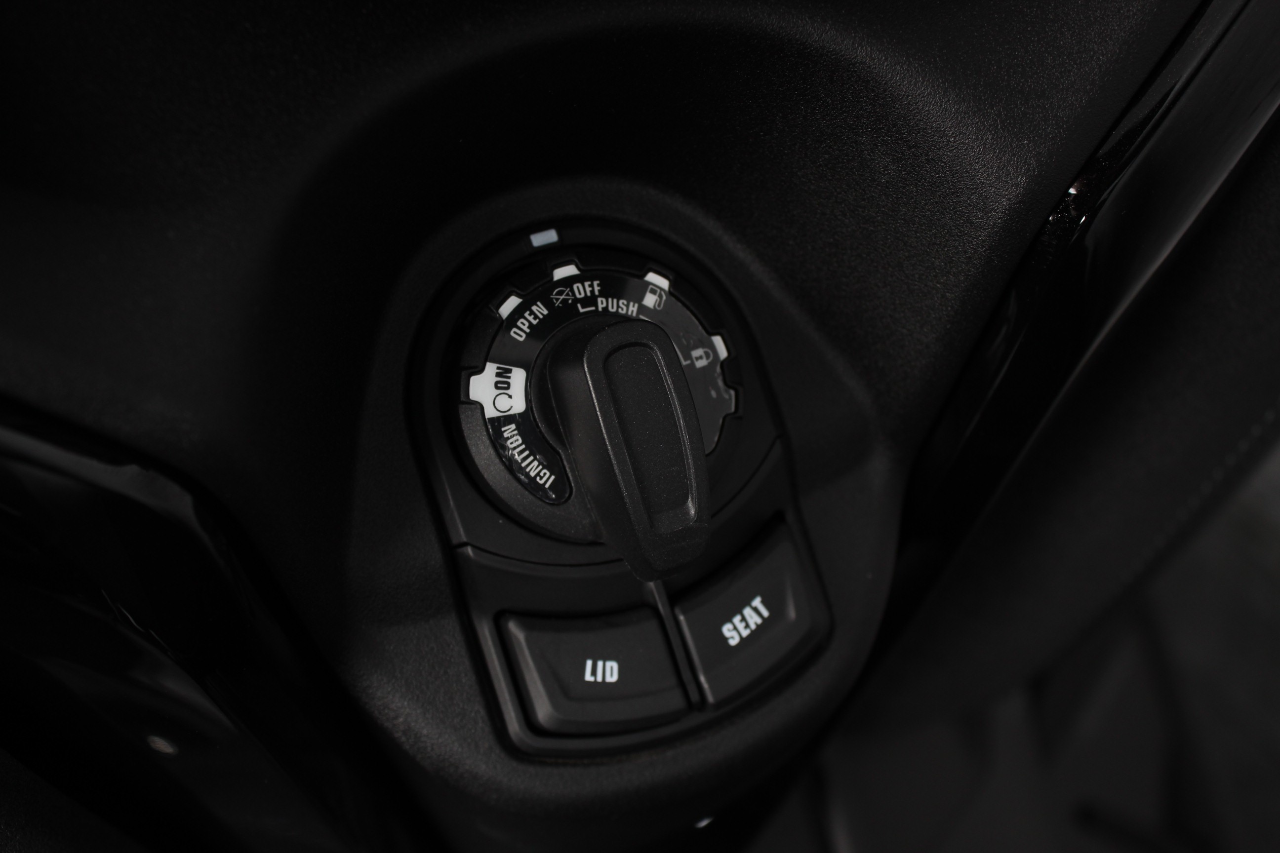 YAMAHA XMax 300 Tech Max + ABS BTW-mo