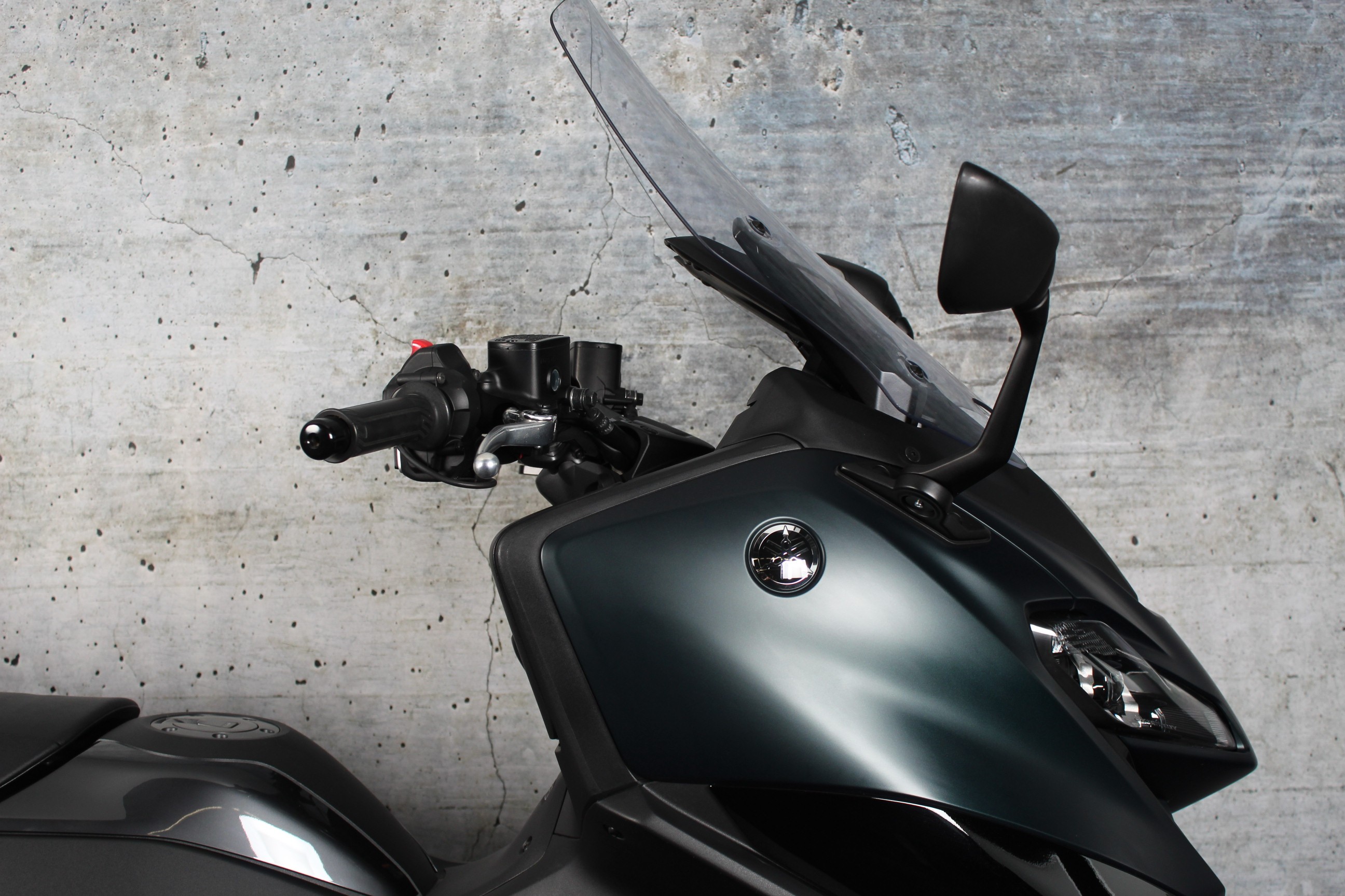 YAMAHA TMax 560 ABS Tech Max Akrapovi
