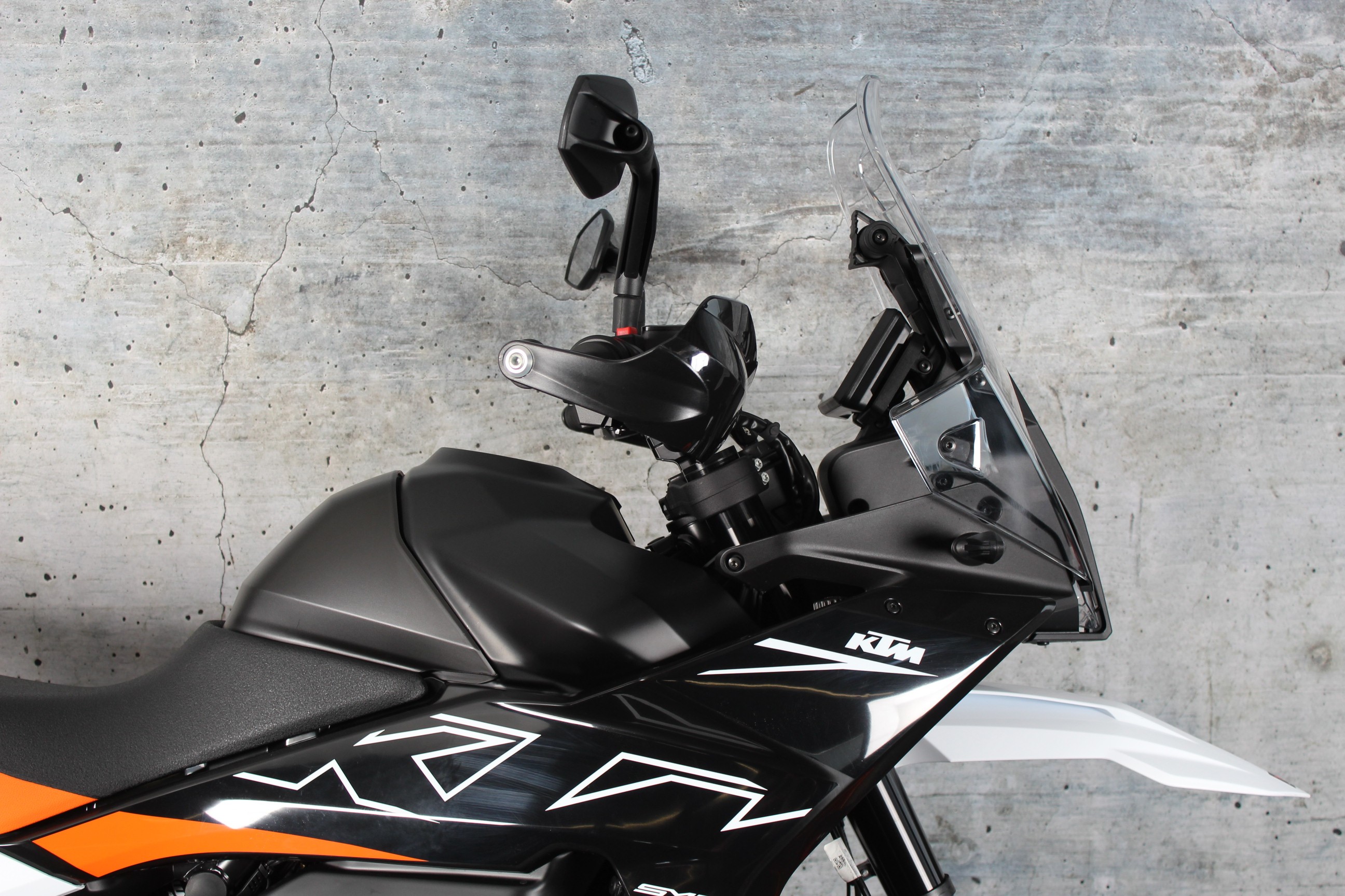 KTM 890 SMT