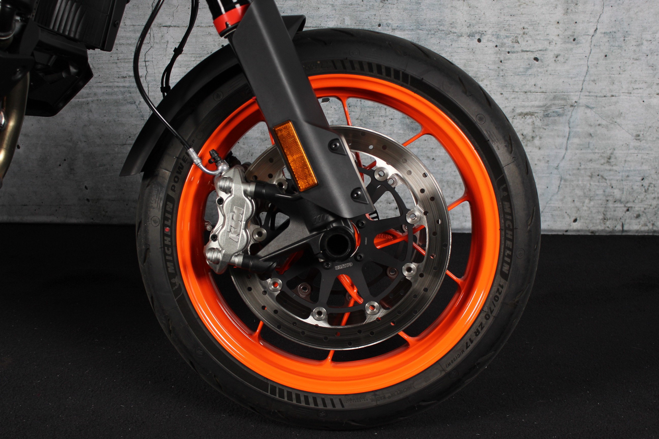 KTM 890 SMT