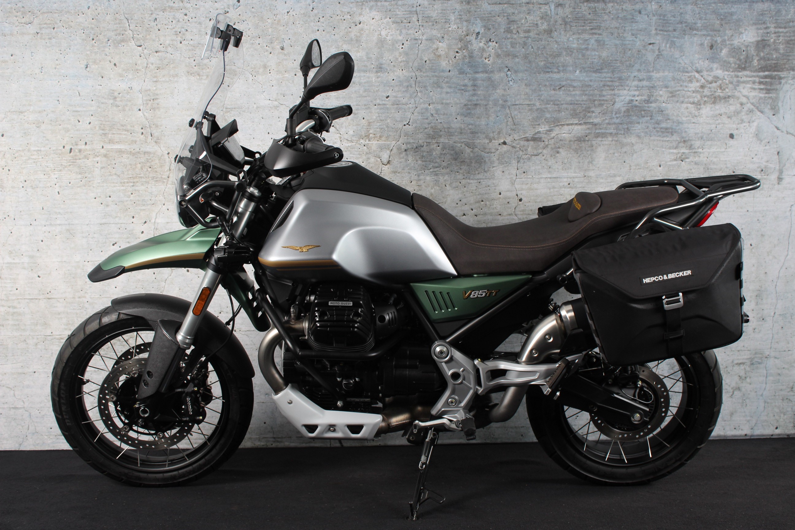 MOTO GUZZI V85 TT Centenario