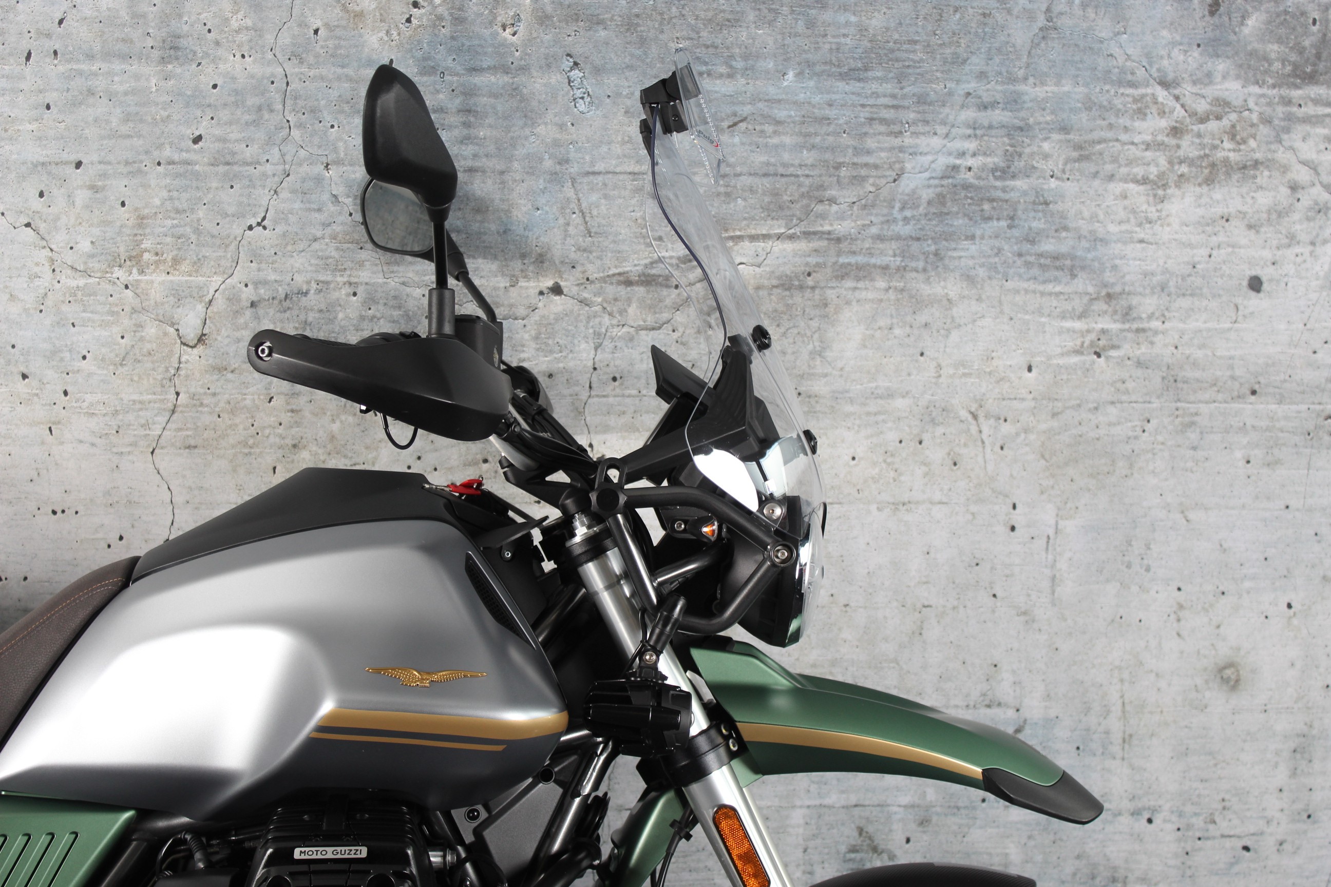 MOTO GUZZI V85 TT Centenario